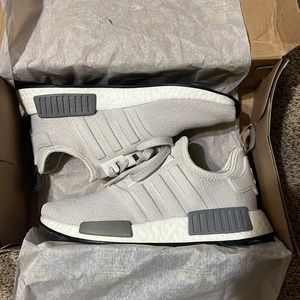 Adidas nmd r1 raw white